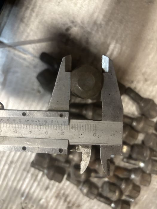 Sruby do kół M12x1,5 felgi stalowe aluminiowe szpilki felgi Leszno ...