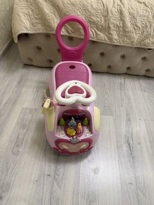 Продам толокар Disney