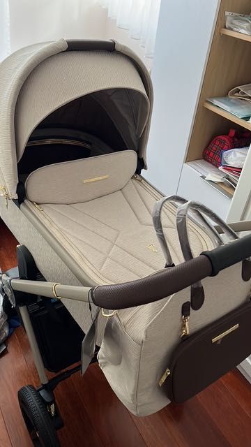 Wózek Venicci Upline 2 stone beige 2w1 gondola i spacerówka
