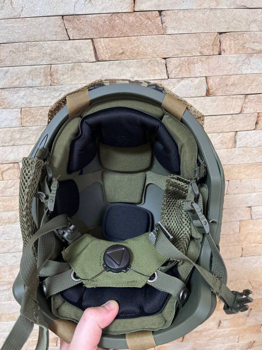 Каска      олива