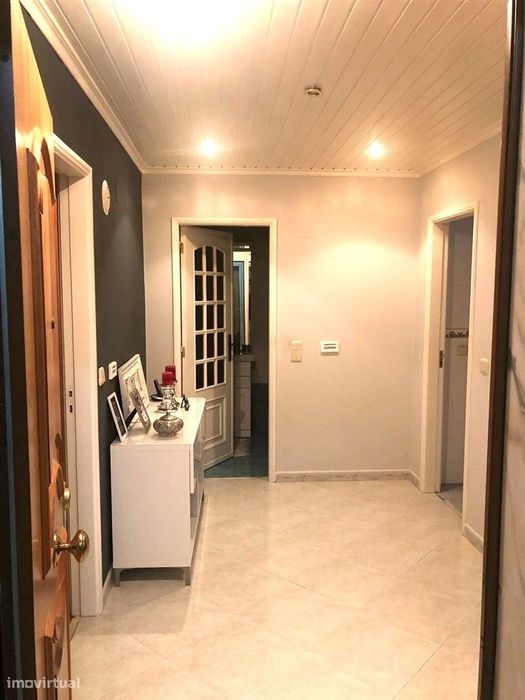 Apartamento T2 Arrendamento em Queluz e Belas,Sintra