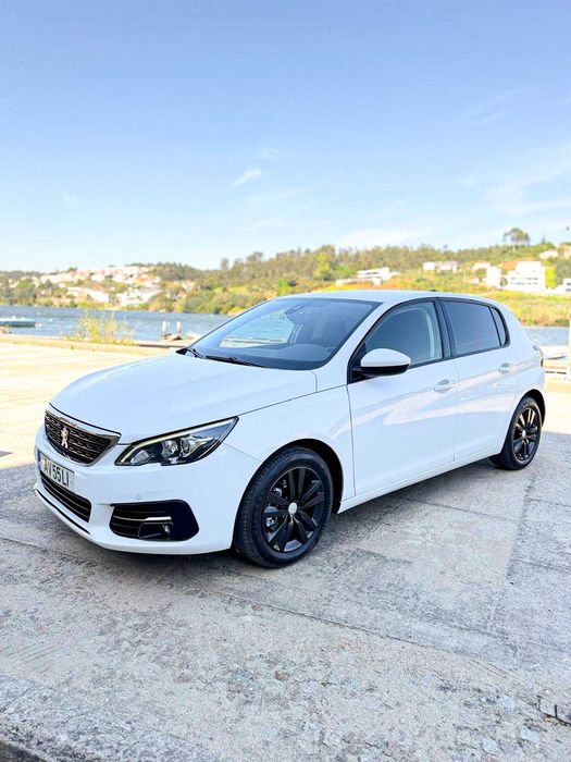 PEUGEOT 308 Moderno e Economímico * Desde 147€ por mês*