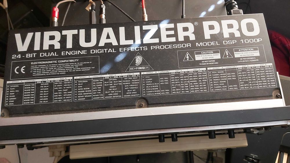Behringer Virtualizer Pro DSP 1000P processador de efeitos digitais