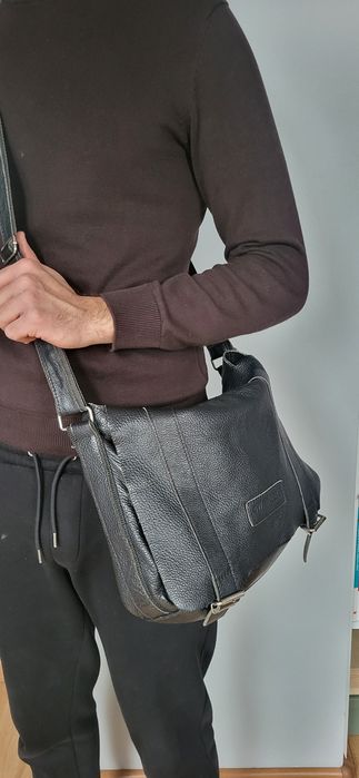 Torba skórzana czarna listonoszka