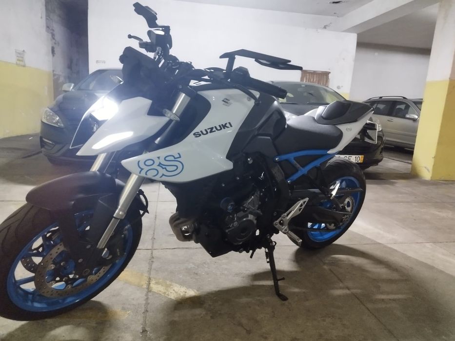 Suzuki GSX 8S completamente nova