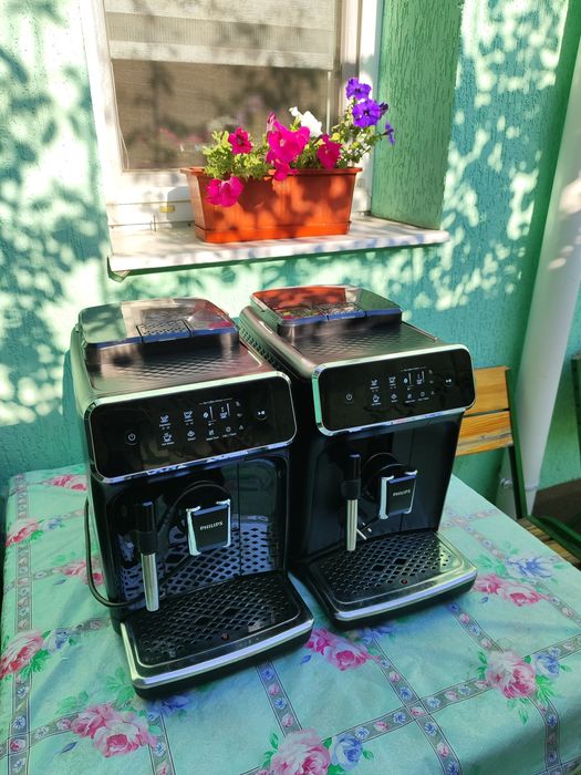 Кофемашина, кавомашина Philips LatteGo EP 2200, 2020год