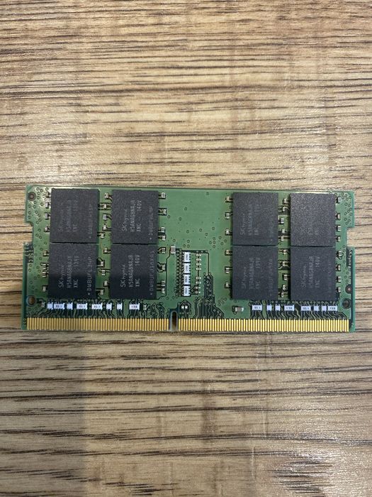 Оперативна памʼять SK Hynix 32Gb DDR4 3200 MHz