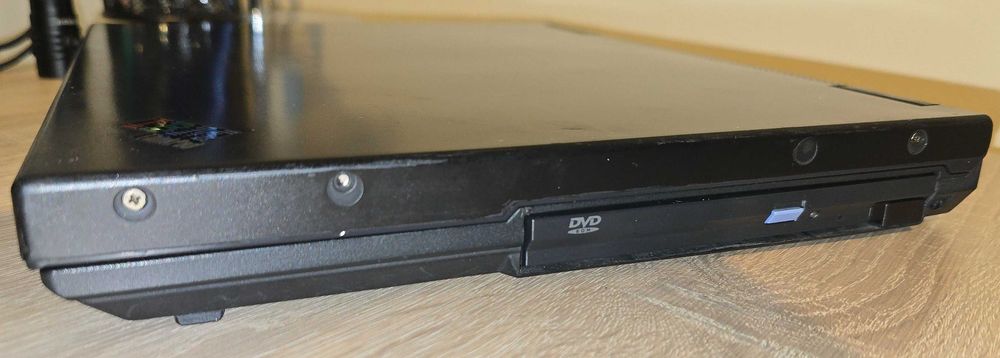 Laptop IBM T20 Pentium 3 RAM 64 MB DVD FDD