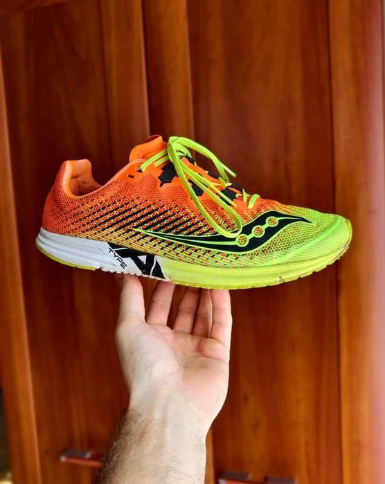 Piękne męskie buty do biegania. Startówki. Saucony type A. Rozmiar 43