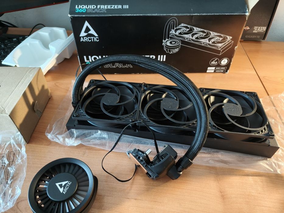 Artic Liquid Freezer III 360 BLACK Water Cooler