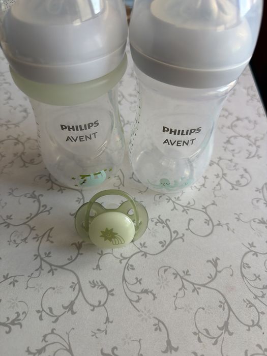 Продам набір пляшечок Philips Avent  майже нові