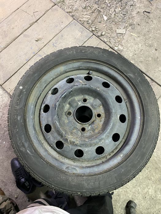 Продам резину r15 195 50 цена за комплект (диски в подарок 4/108)