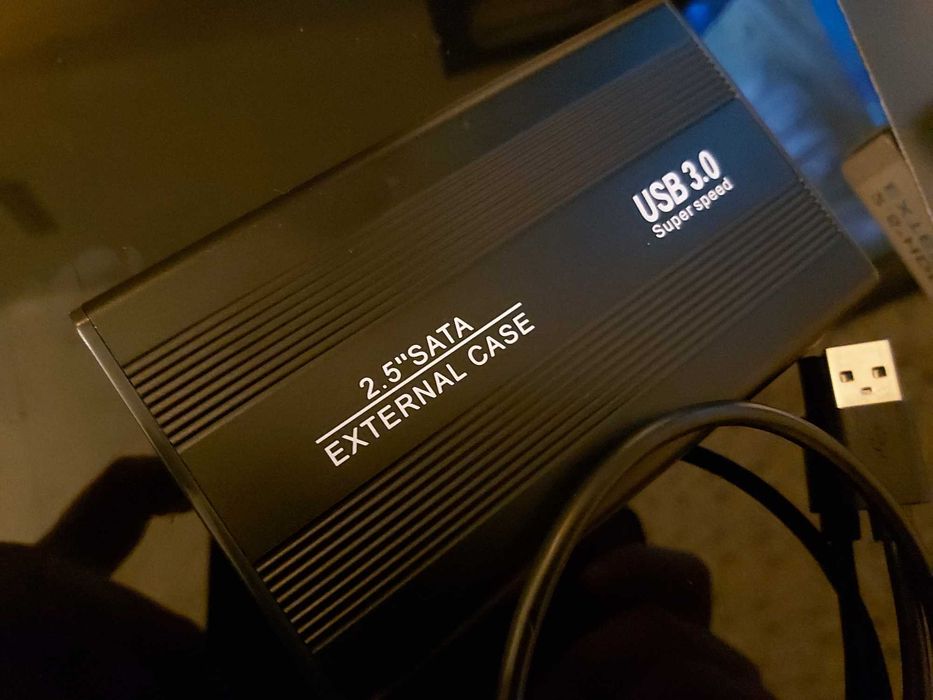 Dysk zewnętrzny HDD 650 GIG  wszystkie konsole laptop  telewizory  itp