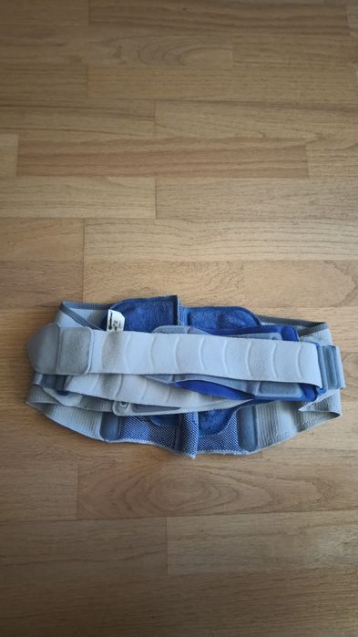 Orteza pas stabilizujący Bauerfeind SacroLoc rozmiar 2  na 80-90cm