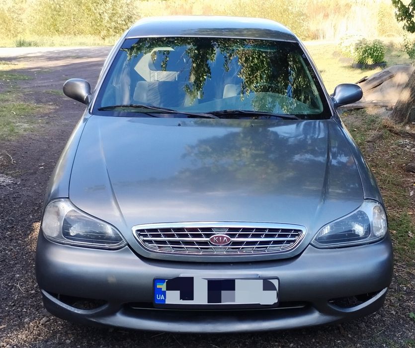 Kia Clarus
