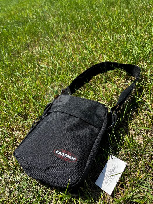 Сумка через плече/месенджер EASTPACK