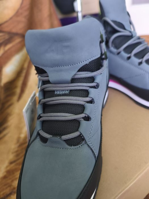 4F buty zimowe dziewczęce 35