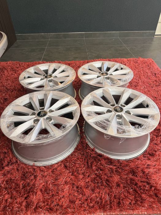 Jantes Audi 16 polegadas como novas