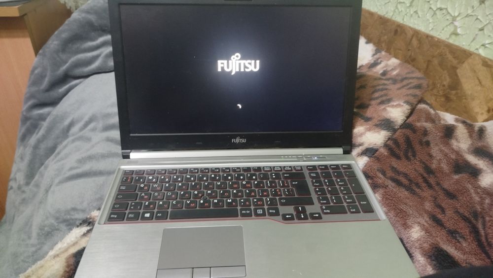 Fujitsu Celsius H760 / 15.6"