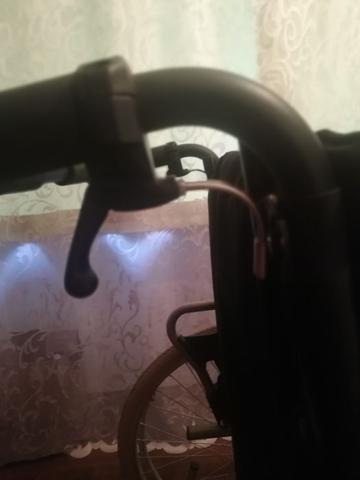 Візок для людей з обмеженими рухами.