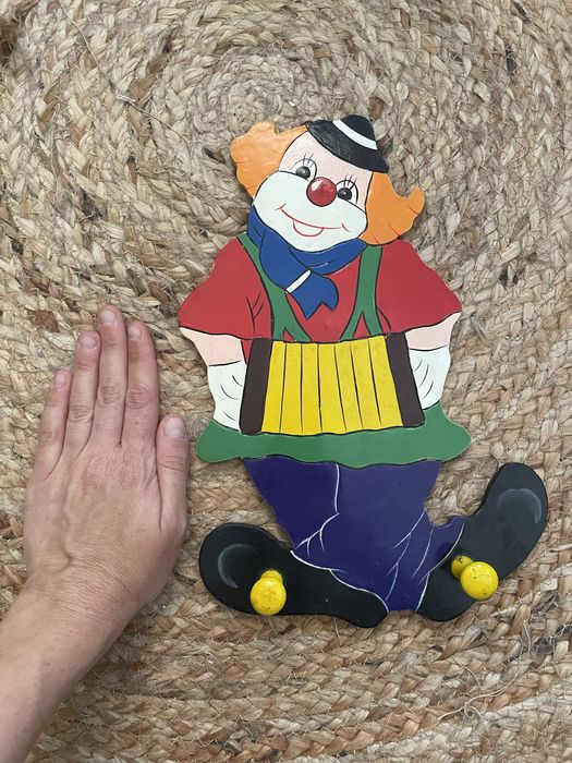 Cabide madeira palhaço