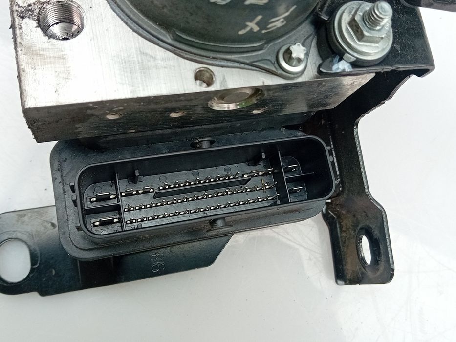 Centralina ABS PEUGEOT 5008 II (M_)