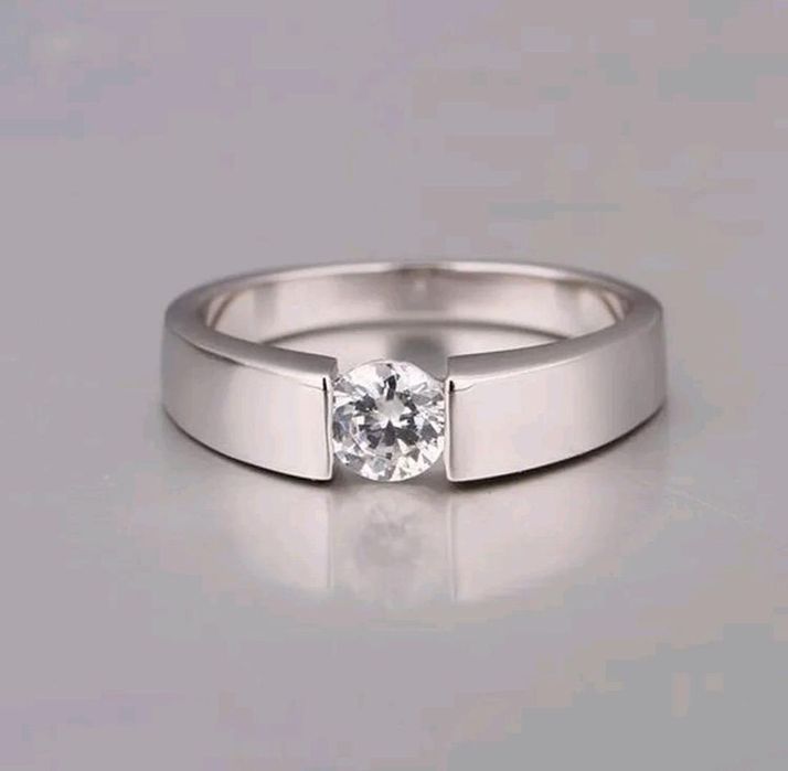 Кольцо серебро размер  16. 20