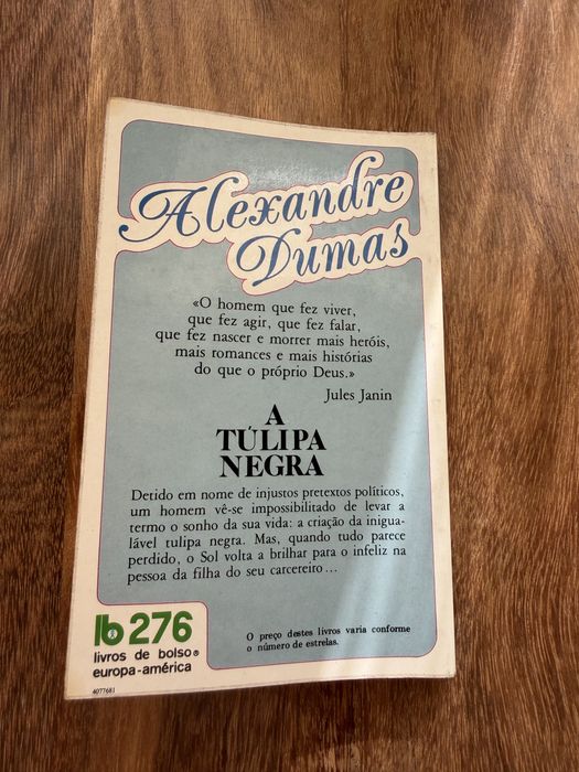 Livro “A Túlipa Negra” de Alexandre Dumas