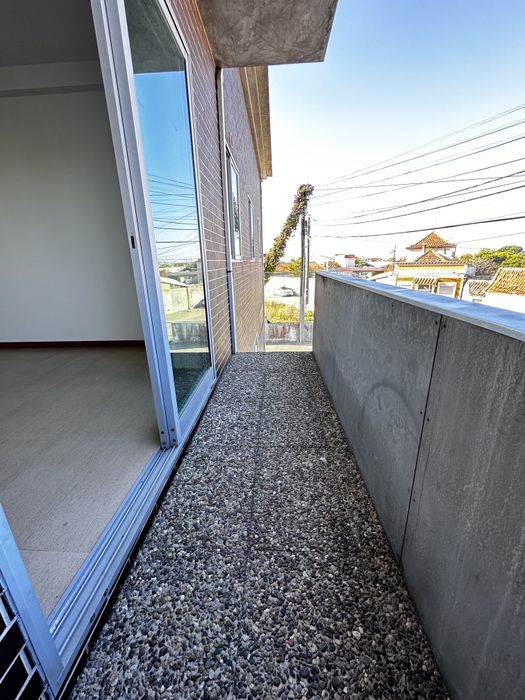 Alugo Apartamento T2 Dúplex  Aveiro