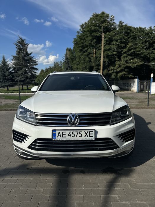 Volkswagen Touareg Hybrid 3.0  2012 рок