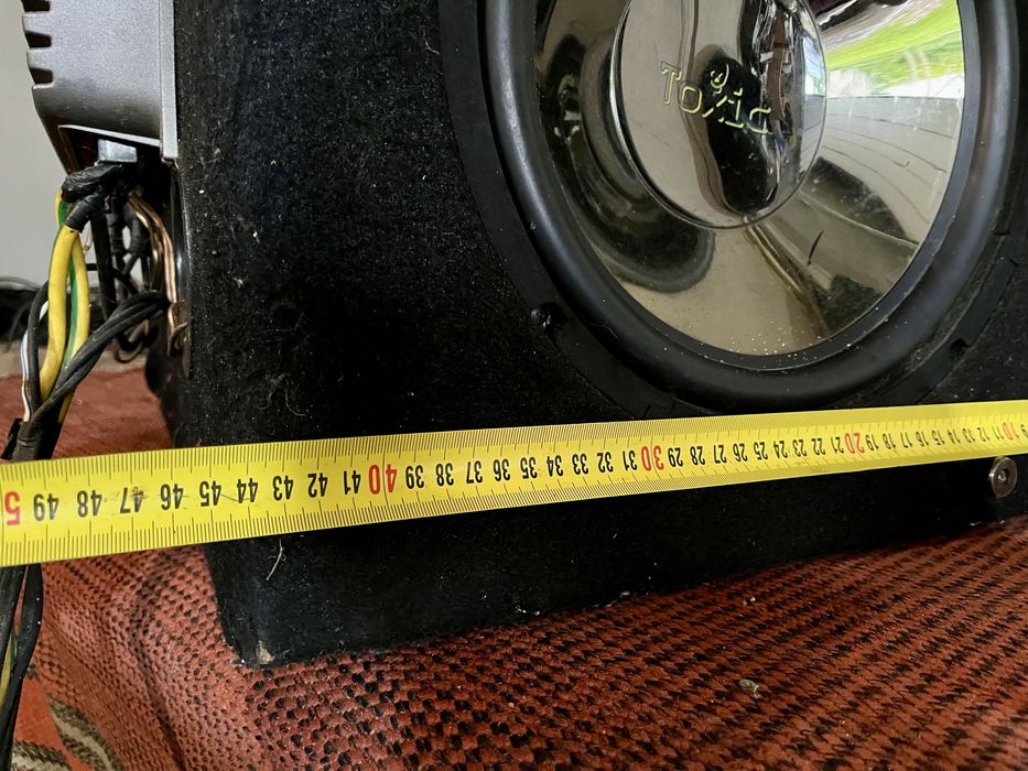 Потужний сабвуфер Toxic та sony підстлювач