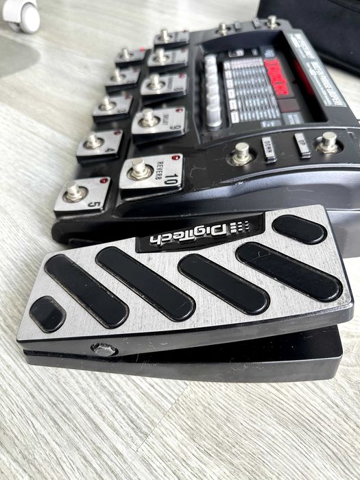 Pedaleira Multi Efeitos DigiTech RP 1000