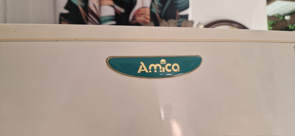 Sprzedam Lodówkę Amica