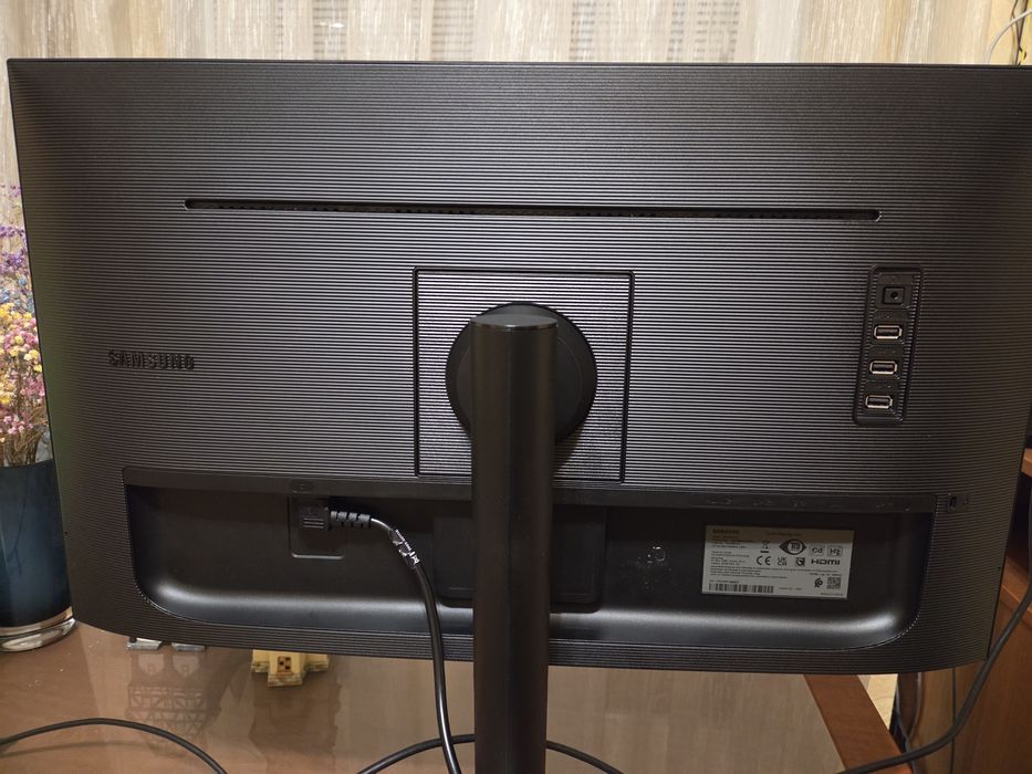 Монітор Samsung S27A600