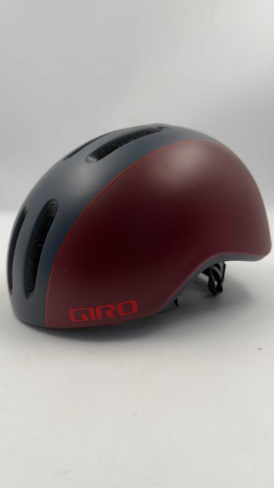 Powystawowy Kask Rowerowy Giro Reverb r. M (55-59cm)