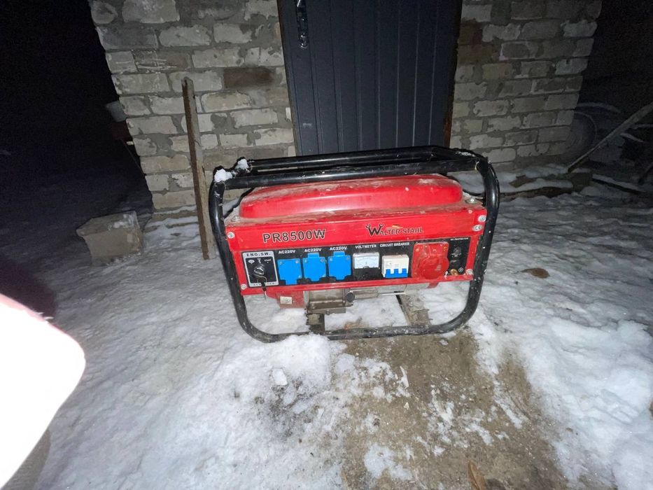 Продам генератор 3 кВт