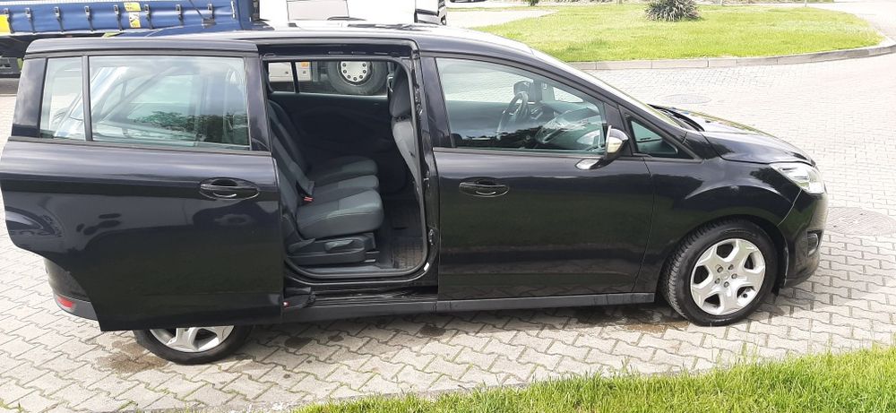 Ford Grand C-max  diesel 1.6 115KM - uszkodzony