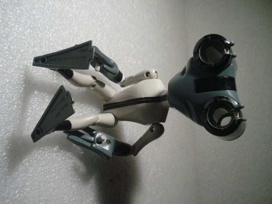 Rara Figura Ben 10 Grey Matter com binóculos de 2002