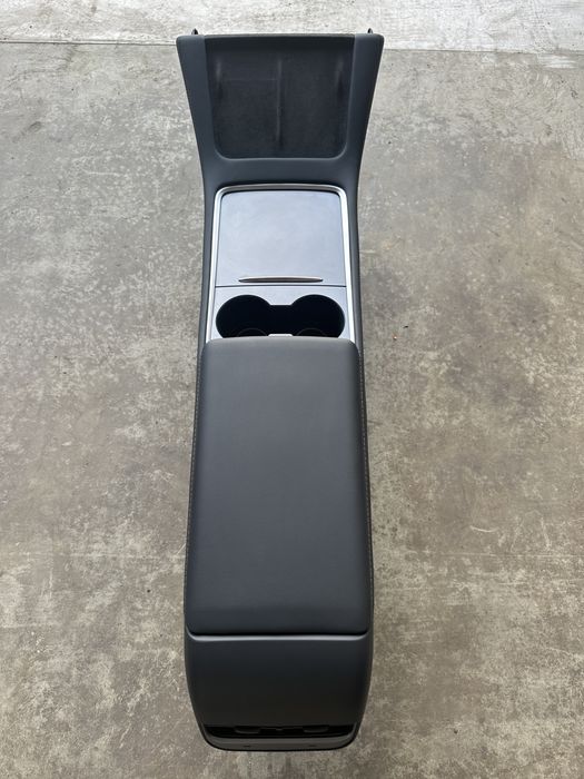 Центральна консоль / карти дверей Tesla Model Y / 3 2022-