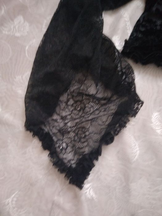 Nowe bolerko gotyckie wdzianko welurowe z koronką