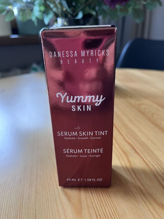 Danessa Myricks Beauty Yummy Skin Serum Skin Tint kolor 2
