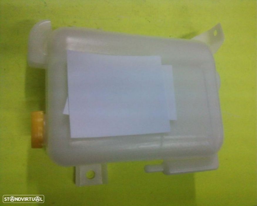 depósito água nissan pickup D21 (novo)