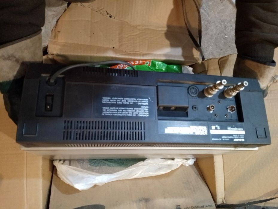 Відеомагнетофон для касет