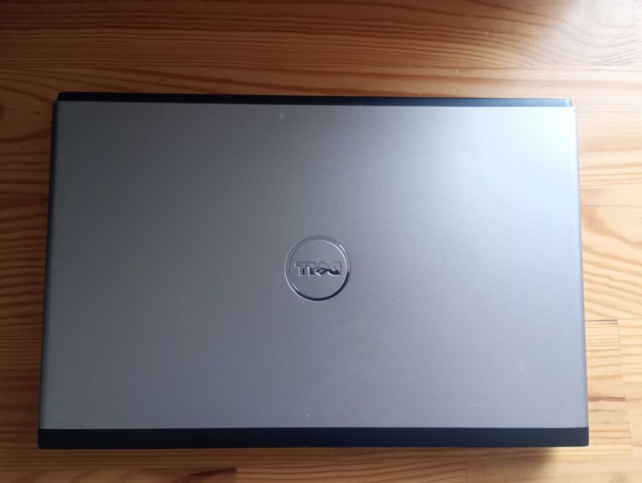 Ноутбук DELL Vostro 3500
