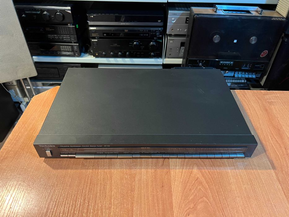 Tuner radiowy Technics ST-S4 Audio Room