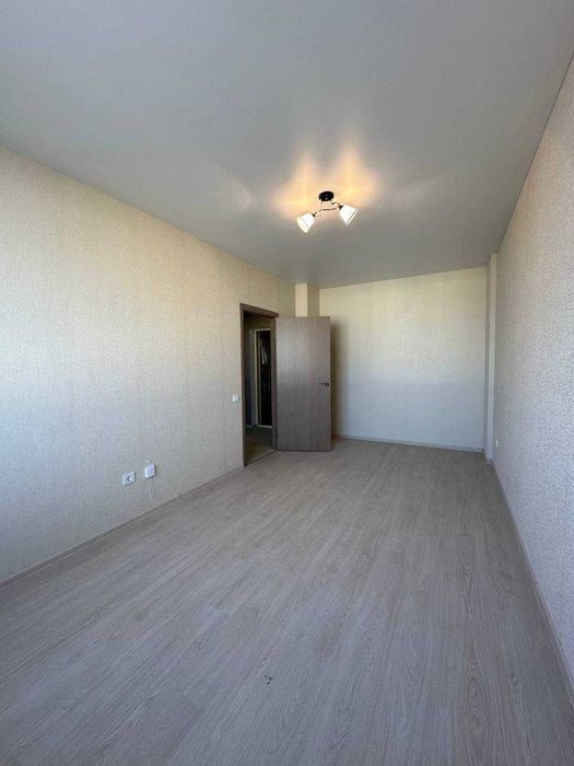 Нова квартира 7 небо з просторою кухнею у розстрочку