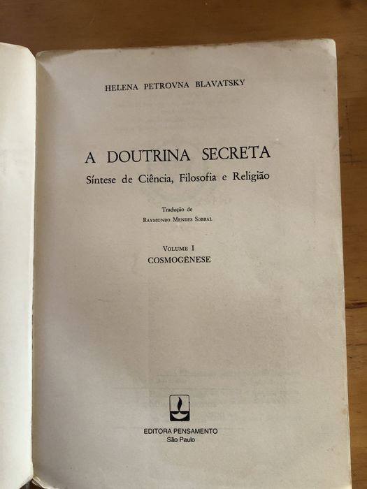 Livro “A Doutrina Secreta” de Helena P. Blavatsky