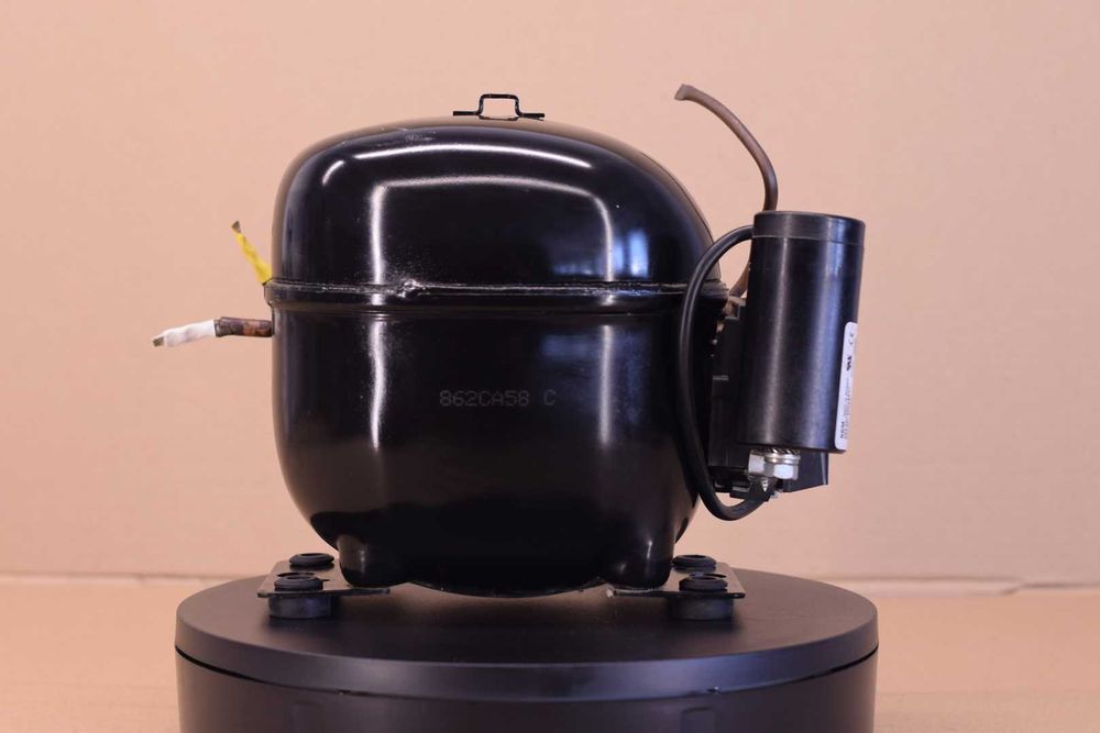 Компресор холодильний Б/В Embraco Aspera NEK6210U (Ембрако Аспера)