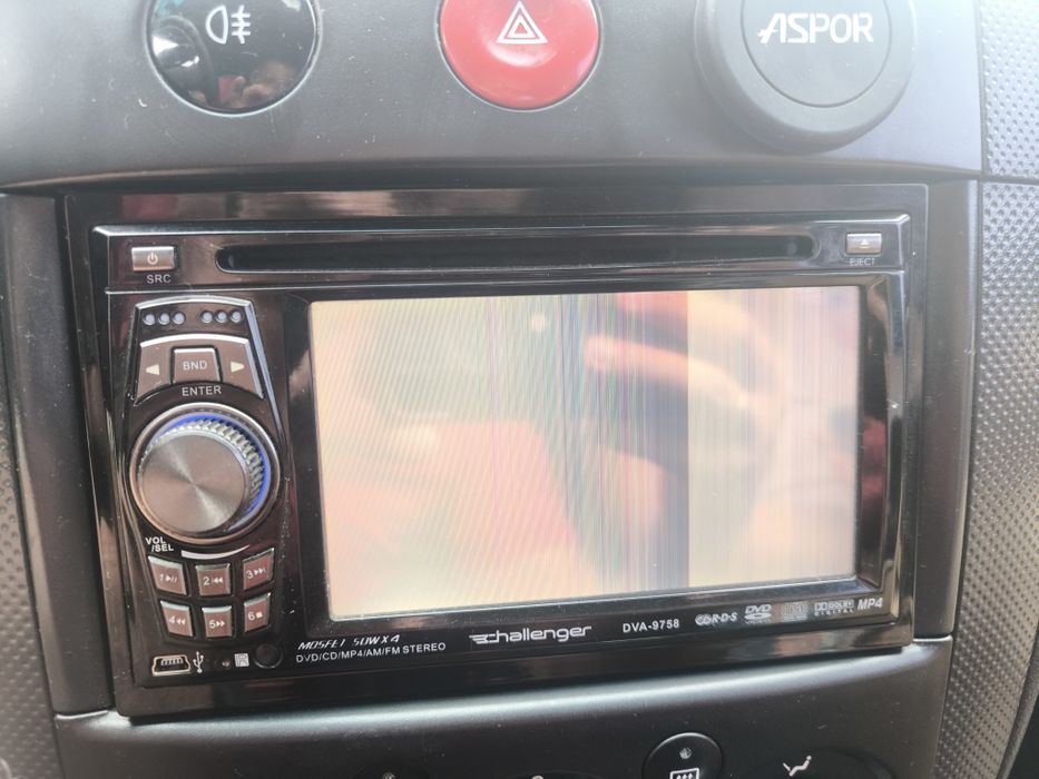 Автомагнітола CHALLENGER DVA-9758

1 236 грн.