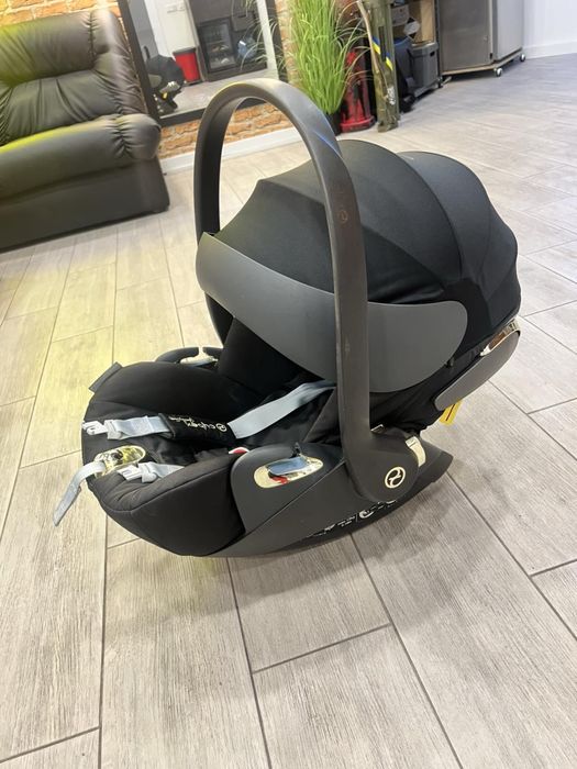 Cybex by jeremy scott автокрісло +база
